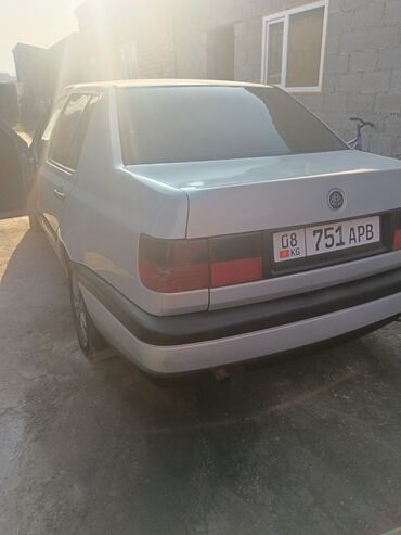 Volkswagen: Volkswagen Vento: 1994 г., 1.8 л, Механика, Бензин, Седан — 22
