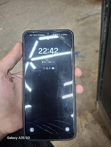 samsung 26: Samsung Galaxy A04e, 64 GB, rəng - Qara, Qırıq — 1