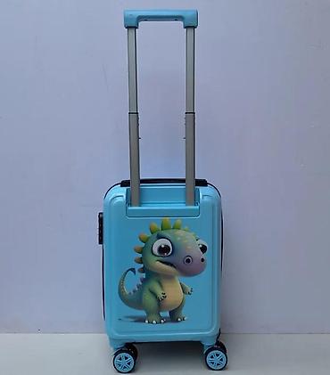 chicco buster: Set od dva dečija kofera sa zanimljivim dizajnom dinosaura. Koferi su — 5