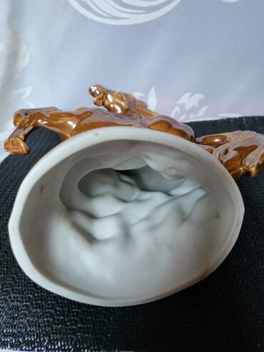 Figure: Figura, bоја - Braon, Novo — 12