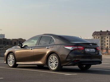 Toyota: Toyota Camry: 2018 г., 2.5 л, Гибрид, Седан — 6