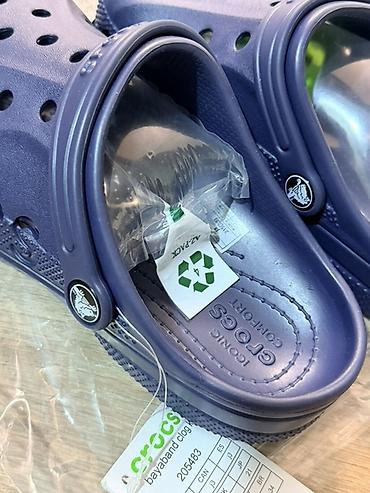 nike react: Продаю новые детские кроксы Crocs - Цвет: темно‑синий - Размер — 2