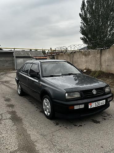 Volkswagen: Volkswagen Vento: 1995 г., 1.8 л, Механика, Бензин, Седан — 4
