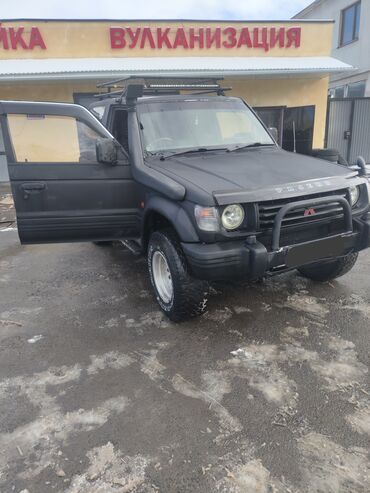 Mitsubishi: Mitsubishi Pajero: 1992 г., 2.5 л, Автомат, Дизель, Внедорожник — 28