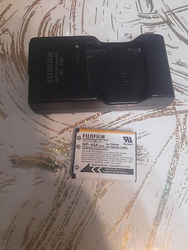 video dvd: FUJIFILM BC-45B batareya şarj cihazı + FUJIFILM NP-45A Li-ion batareya — 1