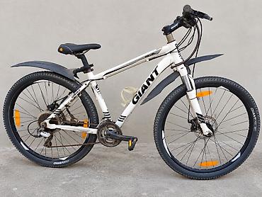 velesiped sumqayıt: Ağ rəngli GIANT Revel seriyalı dağ velosipedi satılır — 1