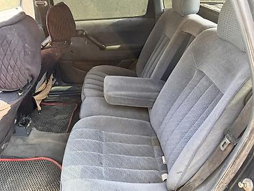Volkswagen: Volkswagen Passat: 1992 г., 1.8 л, Механика, Бензин, Универсал — 5