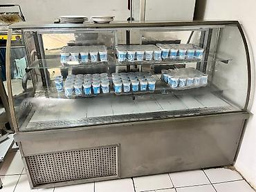 Vitrin soyuducu satılır tam işlək veziyyetde obyekt bağlanır deyə lalafo.az -da Vitrin soyuducu satılır tam işlək veziyyetde obyekt bağlanır deyə