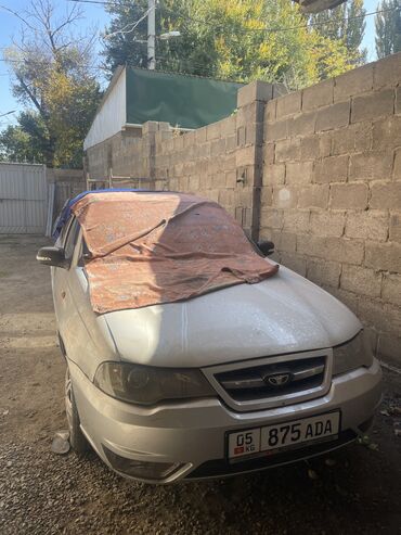 Daewoo: Daewoo Nexia: 2010 г., 1.6 л, Механика, Газ, Седан