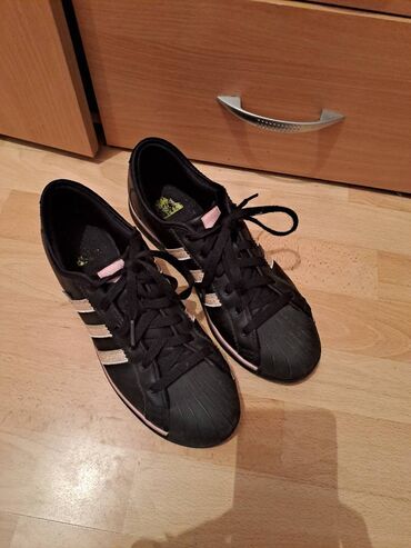 Sneakers & Athletic shoes: Adidas, 41.5, color - Black