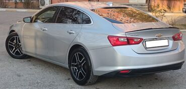 Chevrolet: Chevrolet Malibu – gümüşü rəngdə, müasir və dinamik sedan — 4
