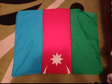 bayraq şekilleri: Böyük ölçüdə Azərbaycan bayrağı satılır. Tamamilə yenidir, heç bir — 3