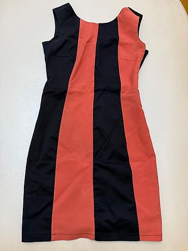 Dəstlər, kostyumlar: Her biri 5 manatdi. M ve ya L olcuduler. Qadın paltarları dəsti 1) — 4