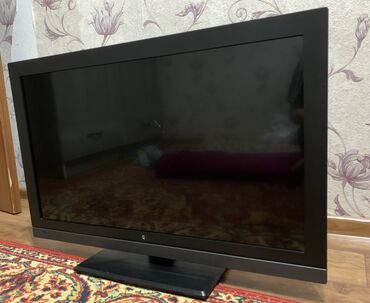 50 дюймов: Продаю телевизор Имеется маленький изъян на экране Ширина :77 длина