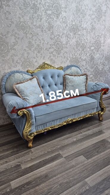 LuAZ: Divan, İşlənmiş, Açılmayan, Bazasız