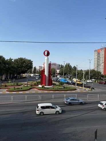аренда квартиры под офис в центре: 1 бөлмө, 32 кв. м, Хрущевка, 3 кабат, Эски ремонт