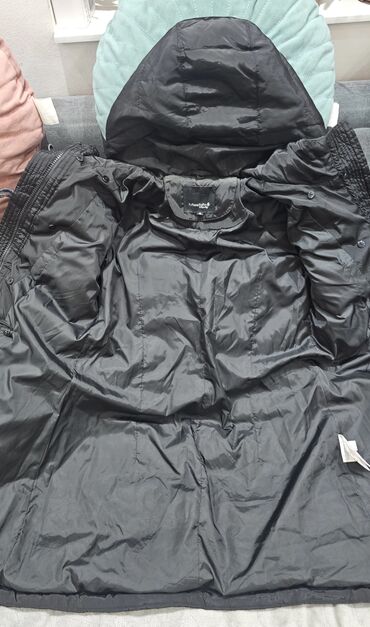 Zimske jakne: Massimo Dutti, S (EU 36), Jednobojni, Sa postavom — 4