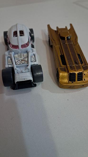 hot whels: 2 ədəd die-cast oyuncaq maşın dəsti 1-5azn - Miqyas: təxminən 1:64 - — 3