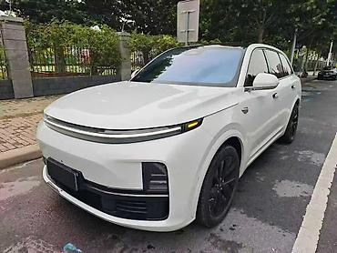 e60 m5: Lixiang L7: 2023 г. — 1