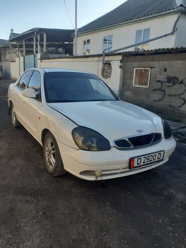 Daewoo: Daewoo Nubira: 1999 г., 1.5 л, Механика, Бензин, Седан