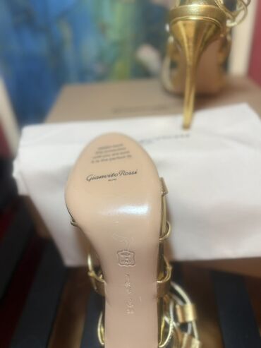 Sandale: Sandale, 39 — 10