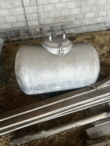 трубы полиэтиленовые для водоснабжения: Бочка Алюминий, 600 л, Самовывоз
