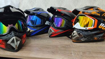 ateve motor: Bas geyim desti Moto kaska debilqe elave olaraq xamelion eynek