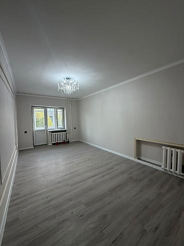45: 2 комнаты, 48 м², 5 мкр Индивидуалка, 4 этаж, Косметический ремонт — 1