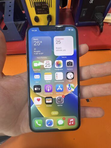 Apple iPhone: IPhone X, 64 GB, Ağ, Simsiz şarj, Face ID