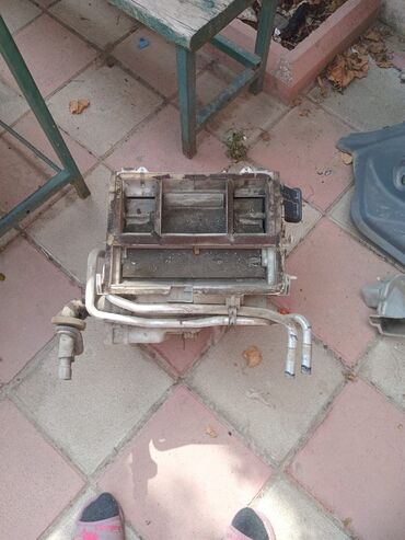 Digər avtomobil ehtiyat hissələri: Toyota Rav 4 ili 2000
Usden cixma orginaldir qiymeti munasib olacaq — 8