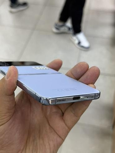 samsung: Samsung Galaxy Z Flip 4, Б/у, 256 ГБ, цвет - Фиолетовый, 1 SIM, 2 SIM — 5