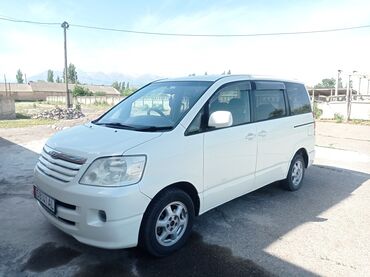 авто навигатор: Срочно горит торг уместен Тойота Ноах год 2003 объем 2 Автомат 2 хоз