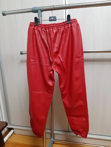 Женские брюки: Брюки L — 4