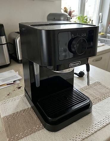 Профессиональные кофемашины: DeLonghi qəhvəbişirən. Çox az istifadə olunub Brend:	DeLonghi — 2