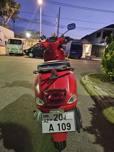 Mopedlər,skuterlər: - Vespa, 150 sm3, 2022 il, 60000 km — 4