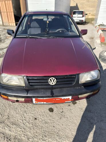 движок 1 8: Volkswagen Vento: 1994 г., 1.8 л, Механика, Бензин, Седан