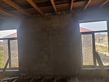 Həyət evləri və villaların satışı: Satılır – həyət evi - Tikinti: daş divarlar, metal dam örtüyü, beton — 17
