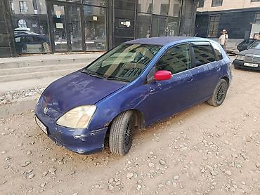 byd e2 2025: Honda Civic: 2002 г., Автомат, Бензин, Хэтчбэк — 4