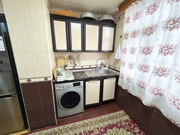 Köhnə tikili: Bakı, Bakıxanov qəs., 3 otaqlı, Köhnə tikili, m. Neftçilər, 70 kv. m — 16