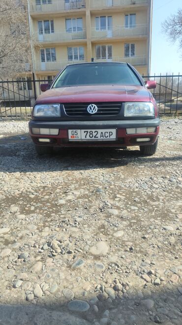 фольсваген минивен: Volkswagen Vento: 1996 г., 1.8 л, Автомат, Бензин, Седан