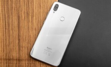 самсунг с 10 плюс цена: Смартфон Xiaomi Redmi в белом цвете. Оснащен двойной камерой и