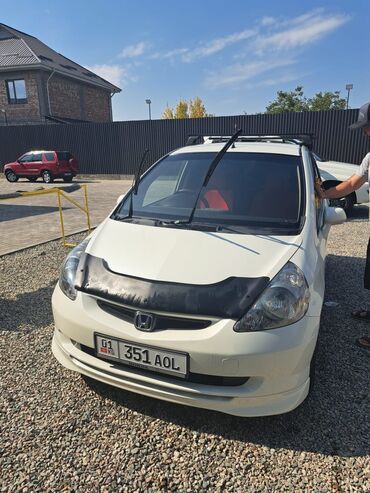 Honda: Honda Fit: 2003 г., 1.5 л, Вариатор, Бензин