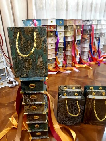 Ətriyyat: Gözəl və keyfiyyətli hədiyyəlik ətir qutuları. Əl İŞLƏRİDİ. Özümüz -da lalafo.az — 24 Ətriyyat: Gözəl və keyfiyyətli hədiyyəlik ətir qutuları. Əl İŞLƏRİDİ. Özümüz — 24