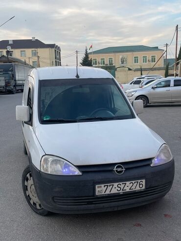 opeler: Opel Combo: 1.3 l | 2009 il 190000 km Sedan