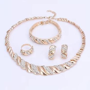 Setovi nakita: 03. set. Cena:2800din — 7