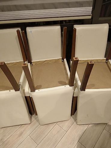 servan: Ağ rəngli süni dəridən yemək otağı stulları dəsti. - Material: yumşaq — 1
