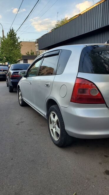 Honda: Honda Civic: 2002 г., 1.5 л, Автомат, Газ, Хэтчбэк — 8