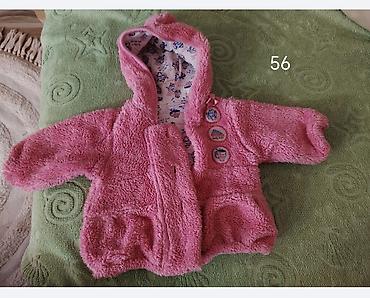 Bebi jaknica sa kapuljačom, veličina 56. - Materijal: meka, plišana