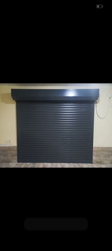 Alçipan: Jalüz qapı satılır. Keyfiyyətli materialdan hazırlanıb. Eni 2.50