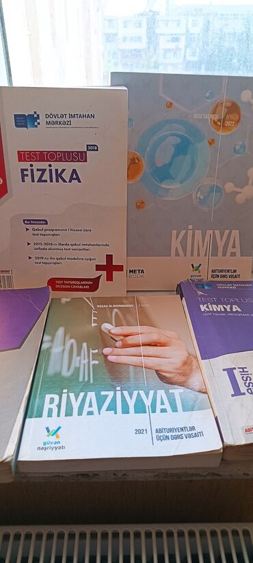 fizika qayda kitabı: Kimya toplular -3 manat Kimya qayda təzədir - 10 manat Riyaziyyat